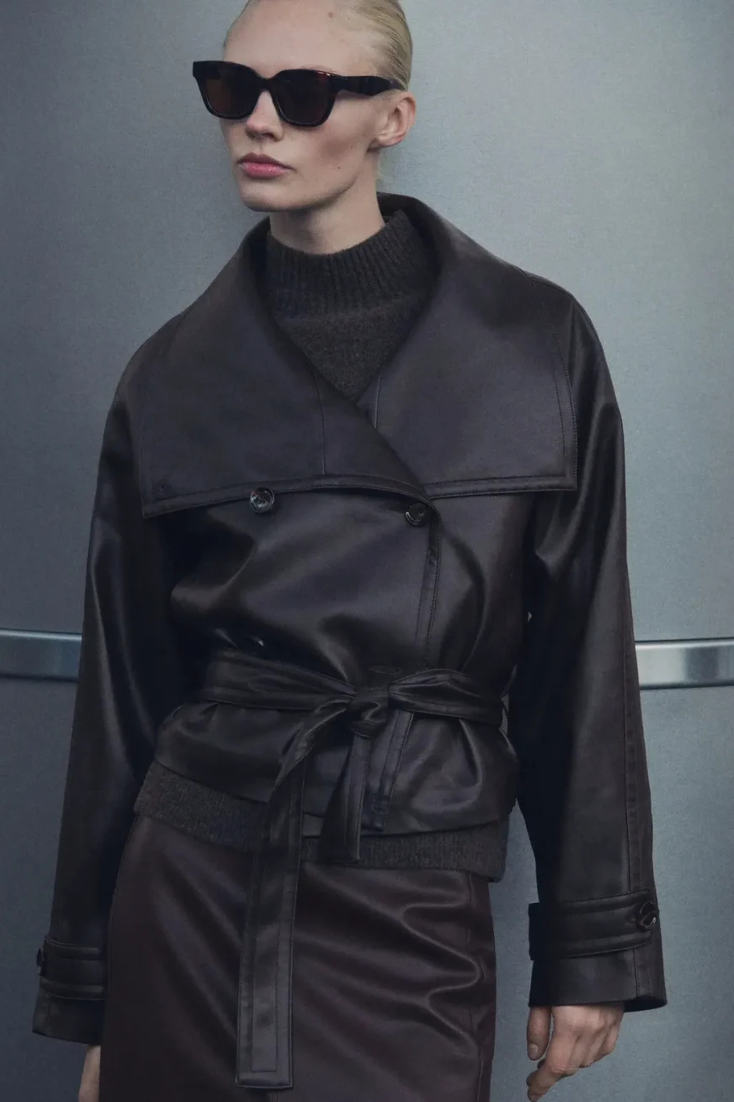 La Nera – Veste ceinturée en similicuir